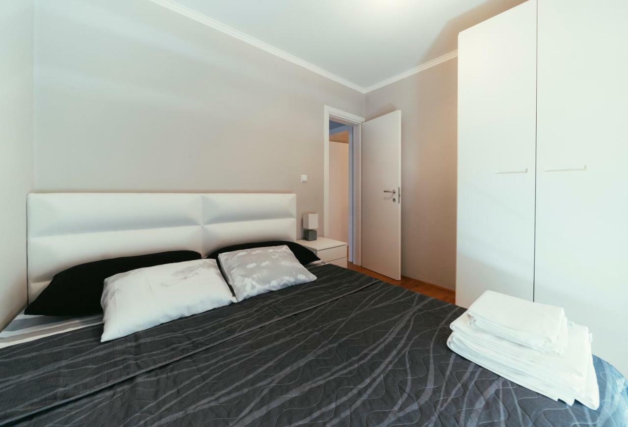 Apartments Prestige Petrčane Extérieur photo
